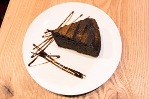 Biligune Chocolate cake (top)