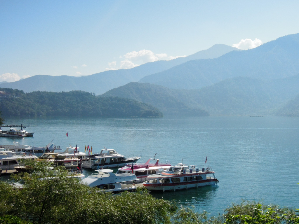 Sun Moon Lake & Formosan Aboriginal Culture Village – Taichung
